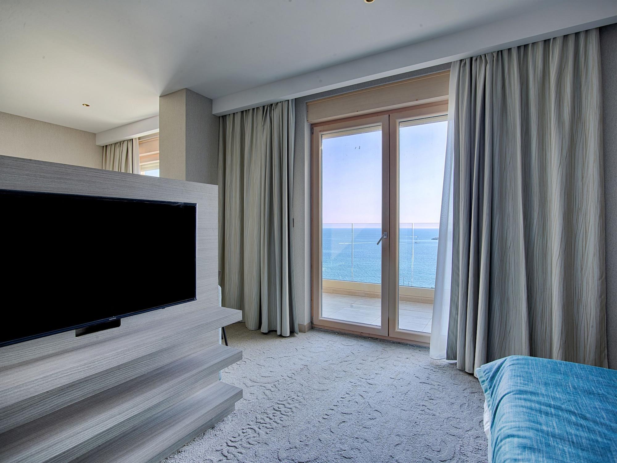 Hotel Ami Budva Petrovac Exterior photo