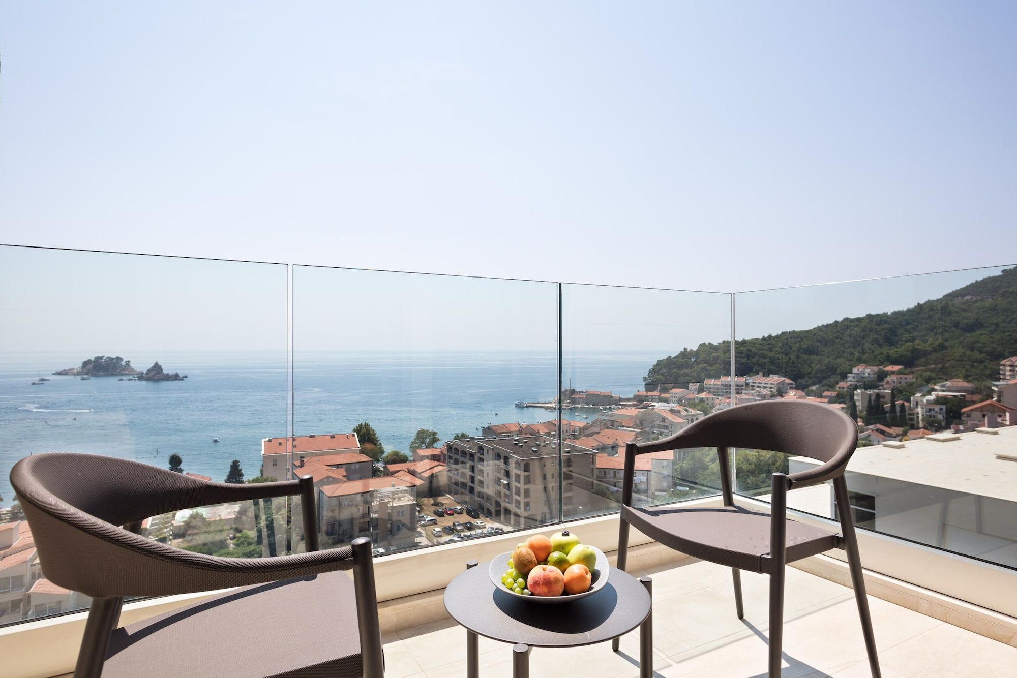 Hotel Ami Budva Petrovac Exterior photo