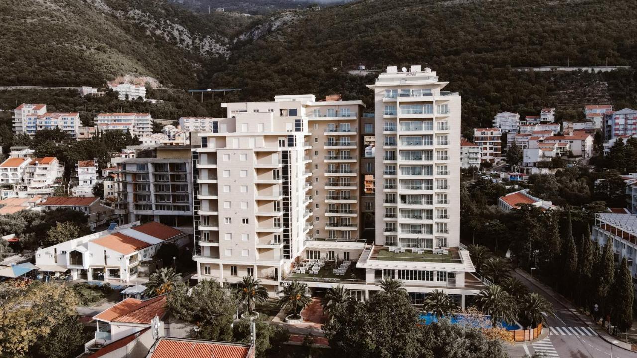Hotel Ami Budva Petrovac Exterior photo