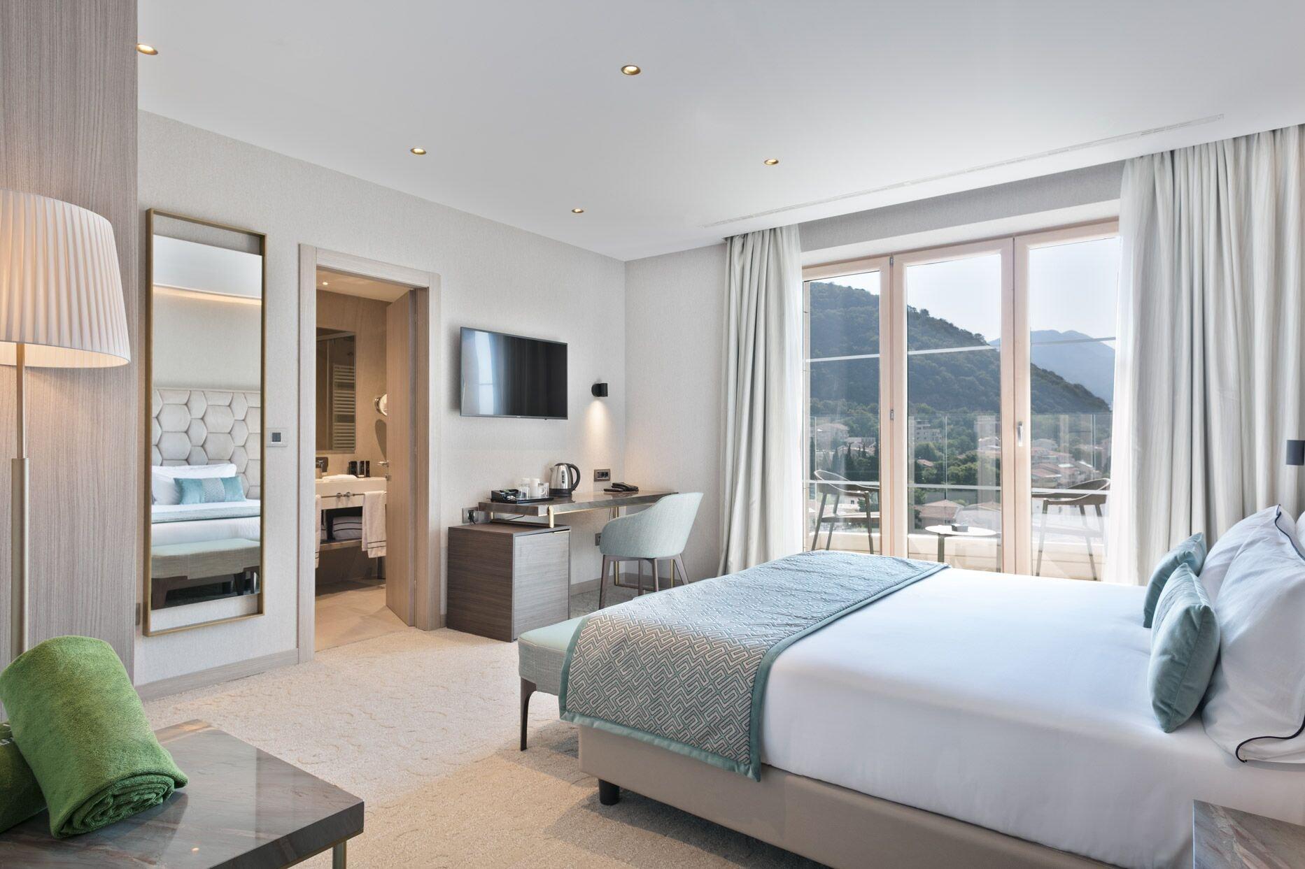 Hotel Ami Budva Petrovac Exterior photo